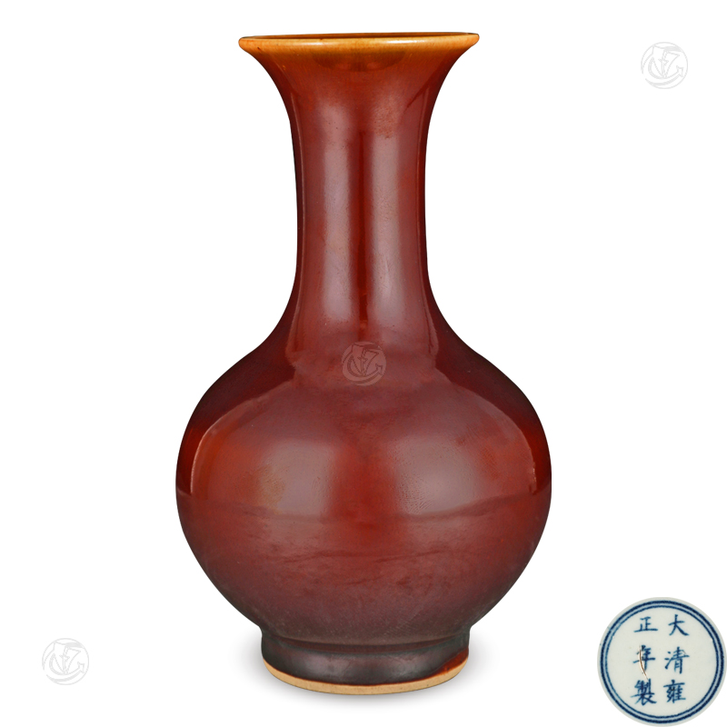 大清雍正年制款霽紅釉賞瓶